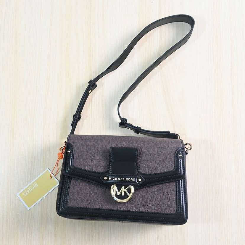 Michael Kors' brand new minima - Women Bags Mk review and price