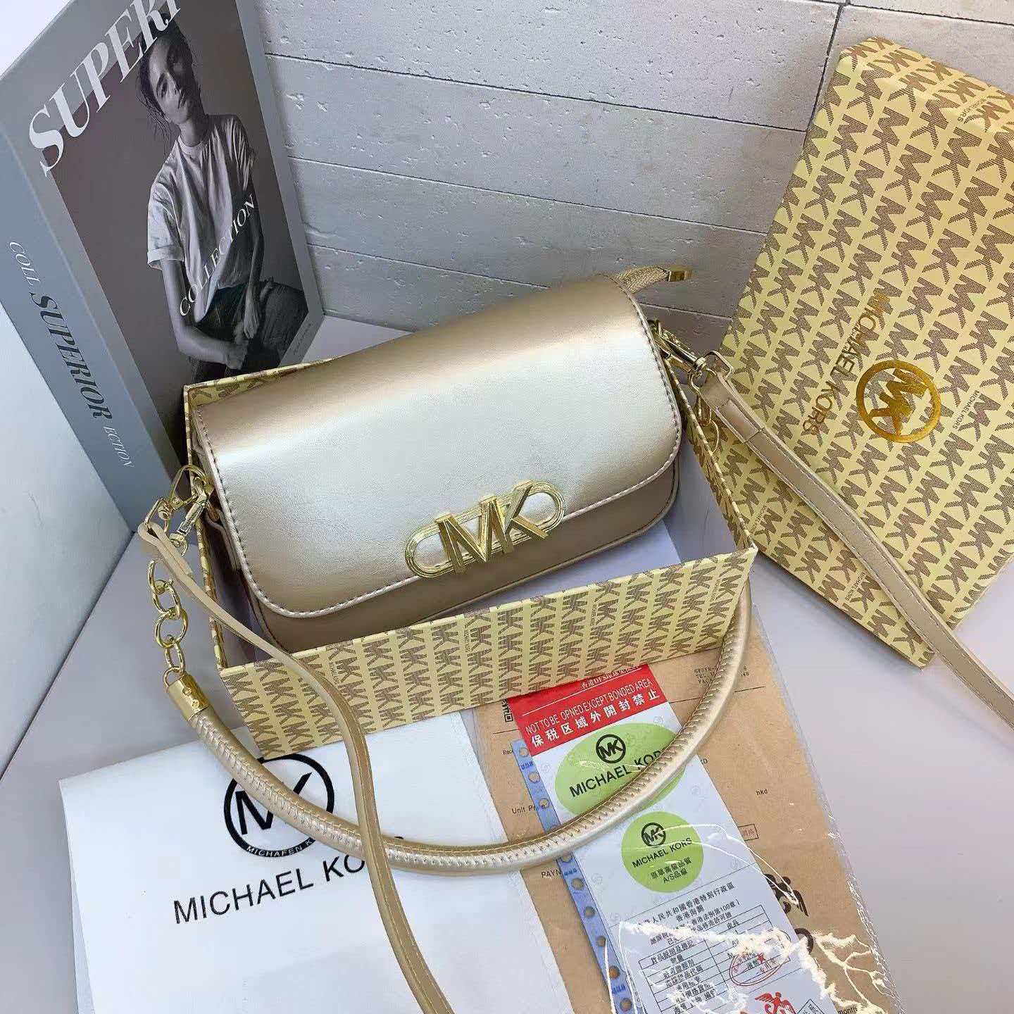 Michael Kors women's chain bag - Women'S Bags Of Michael Kors review and price